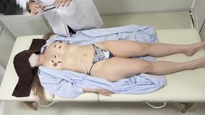 爆乳美女の禁断の心電図検査 【セクハラ内科医】