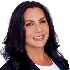 Tanya Cyr's Instagram, Twitter & Facebook