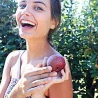 Angela Scimeca's Instagram, Twitter & Facebook