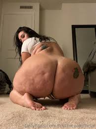 Ssbbw Heaven on X: Mythiccal Super Bimbo Pawg pawg  t.coem9ldrN9Z4  X