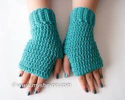 Although intended as a dishcloth pattern, it also works for washcloths. Easy Fingerless Gloves Free Pattern Great Way To Stay Stylish And Warm