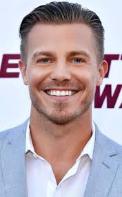 Finding Carter" Wake Up Call (TV Episode 2015)