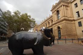 An der börse angewandt bedeutet dies schlicht, der bär prügelt die kurse nach unten, und der bulle treibt sie nach oben. Die Frankfurter Borse Wo Sich Bulle Und Bar Gute Nacht Sagen Frankfurt Tipp