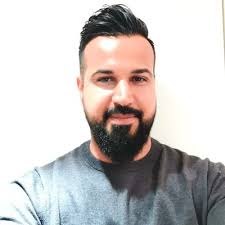 Jeg håber, at der er en i mit netværk der har en praktikplads til Karam?  Ham vil jeg anbefale.