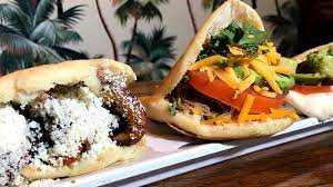 Colombians adapted the recipe, and the colombian arepa became a dish all its own. Colombia Vs Venezuela The Debate Over The Best Arepas In New Jersey Abc7 New York