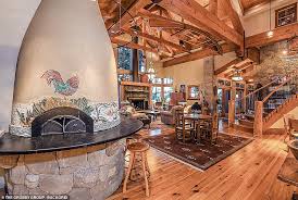 Bathroom design ideas 2021 pictures of oprah. Oprah Winfrey Sells Washington Estate For 14 Million After 3 Years As She S Too Busy To Use It Pakkikhabar