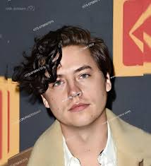 Cole sprouse jughead Jones comment 100% if you ❤Cole sprouse ❤😍