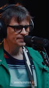 Con "My name is jonas" @weezer empieza su 30 aniversario en 🇨🇱 de su  disco Blue Album 💙 junto a @joshfreese en la bateria 🤟🏻 Prod  @faunaprimaverafest 🎥 @wildtus #weezer #bluealbum #faunaprimavera