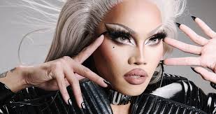 Aura Mayari On 'Drag Race Untucked' Battles, Accepting Your Flaws & Never  Reading The Comments -