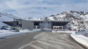 Mes amis me (attendre) à l'entrée du parc. Coronavirus L Andorre Ne Veut Plus De Visiteurs Francais