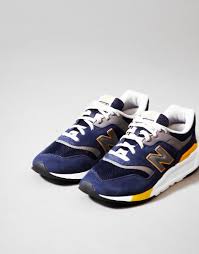 Browse our men's running gear and get ready to race. New Balance 997h Trainers Black Varsity Gold Terraces Menswear