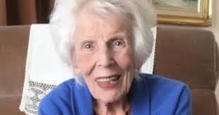 Tributes to 'loving' great grandma lead death notices in Essex this week