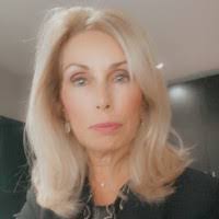 Cory Gilmore's Instagram, Twitter & Facebook