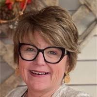 Karen Moorefield's Instagram, Twitter & Facebook