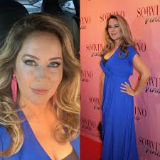 Fun Friday night at American Legion karaoke with some old friends that  surprised us with their presence go Dusty and Todd and happy birthday to  Deedee