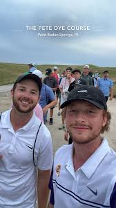 Carter Bowles (@CarterBowles3)