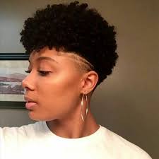 La réponse est toujours la même : Coupe Courte Femme Afro Afrodelicious Salon Nappy