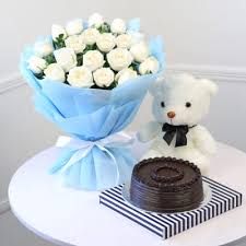 At halfcute, we make the home delivery of beautiful fresh flowers in bangalore easier than ever, with just a few clicks you can browse through our fine and vibrant collection of flower bouquets, lilies, rose flowers and flowers and plants that suit all the special occasions. Order Bouquet Of 20 White Roses With Half Kg Chocolate Cake Teddy Online At Best Price Free Delivery Igp Flowers