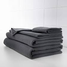 The best bath towels, according to textile experts. Salviken Bath Towel Anthracite 28x55 Ikea