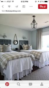 Pin De Nurgul Sak En Bedroom Habitaciones Compartidas Habitacion Con Dos Camas Dormitorios