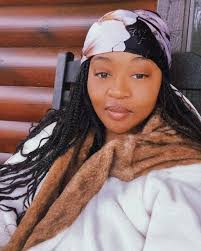 Summertime in The Chi! 🏙️ The rooftops, views, ambiance, architecture,  food, and did I mention the VIEWS! I highly recommend —10/10! 💋