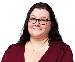 Amie Pigott: Assistant Corporate Manager in Bermuda