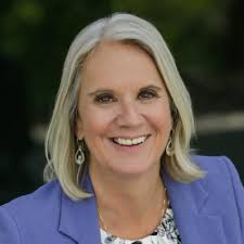 How to invest in a market dominated by tech giants.