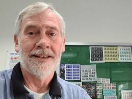 Warren Staley's Instagram, Twitter & Facebook