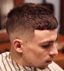Coiffures tendances pour homme 2021. 1001 Idees Coiffure Homme Tendance 2021 Un Degrade D Idees Coiffure Homme Cheveux Masculins Coiffure Homme Court