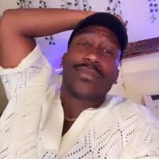 Melvin-Alex Jones (@melvinalexjones)