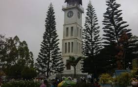 Awali dulu dengan gambar gambar kritik sosial ya! Mampir Di Jam Gadang Agar Dolan Ke Sumatera Barat Menjadi Lebih Afdol Kankkunk Blognya Nbsusanto