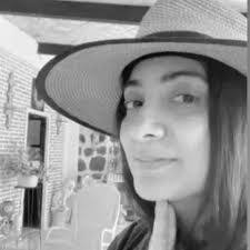 Carmen Valle's Instagram, Twitter & Facebook