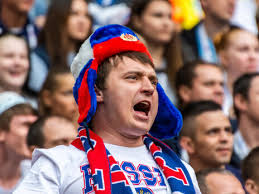 Дамсгард, 38, поульсен, 59, крістенсен, 80, мехле, 82 — дзюба, 70 (з пен.) цей результат допоміг збірній україни, яка опинилася вище фінів у зведеній таблиці. Mozhna Skazati Mi Vryatovani U Policiyi Kopengagena Prokomentuvali Nedopusk Rosijskih Ubolivalnikiv Na Matchi Yevro 2020 U Daniyi Gordon