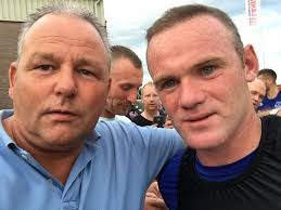 Jetzt gibt er sein comeback. Trainer Grapt Op Facebook Wayne Rooney Nieuwe Aankoop Bsc Unisson Foto Tubantia Nl