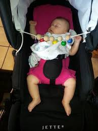 Zuerst liegt das kind wie in einer babyschale, später sitzt es wie in einem buggy. Ab Wann In Den Buggy Autokindersitz Hochstuhl Februar 2013 Babyclub Babycenter