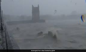 Get the latest weather forecast in mumbai, india for today, tomorrow, and the next 14 days, with weather today in mumbai, india is going to be patchy rain possible with a maximum temperature of. Cyclone Tauktae Live Updates Mumbai On Alert Monorail Bandra Worli Sea Link Shut Aaz Ka News