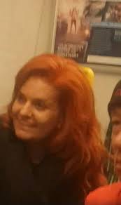 Entire Train Car Defends Chinese Cancer Survivor From Racist Tourist in the  UK