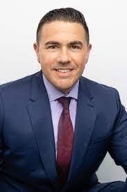 Raylene Horton's Instagram, Twitter & Facebook