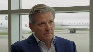 NetJets sued by company pilots