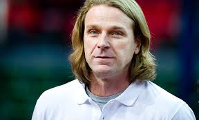 His birthday, what he did before fame, his family life, fun trivia facts, popularity rankings, and more. Patrik Sjoberg Berattar Allt I Sjalvbiografi