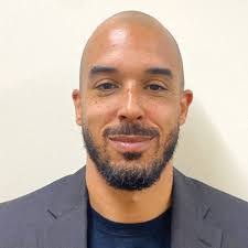 Stacy Houck's Instagram, Twitter & Facebook