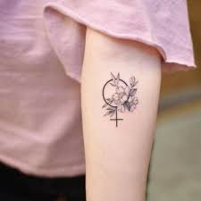 Flower tattoos like sunflower tattoos and lotus flower tattoos are popular but there is more! 109 Flower Tattoos Designs Ideas And Meanings