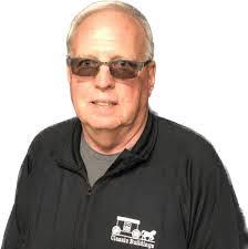 Shawn Burbank's Instagram, Twitter & Facebook