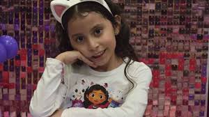 Danna Elena pide 7 deseos