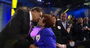 Mentir puede aumentar el estrés. Sabado Gigante Baja El Telon Tras 53 Anos Al Aire Con Emotivo Programa Tv Y Espectaculo Biobiochile