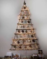 Sebutannya muncul karena bentuk kue yang mirip dengan akar pohon kelapa. 13 Dekorasi Natal Kreatif Yang Mudah Dan Praktis Tokopedia Blog