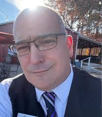 Darr Seay's Instagram, Twitter & Facebook