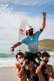 In 2016 & 2017 she was crowned twice wsl european junior champ and this young goofy footer is one of the best women pro surfer to ever. Parabens Campioa Teresa Bonvalot Classic Surf Pro Facebook