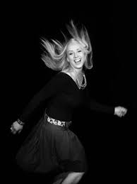 Herečka petra hřebíčková vo vysokom štádiu tehotenstva na premiére komédie matky. Petra Hrebickova Photos Petra Hrebickova Picture Gallery Famousfix