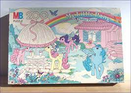 So take a look at who's up next, inside at the stone pony and outside at the summer. My Little Pony Flutter Ponies At Paradise Estate Puzzle 200 Pieces Vintage My Little Pony Little Pony My Little Pony Baby